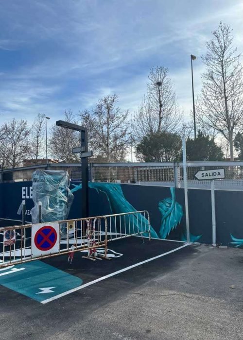 mural graffiti en parking