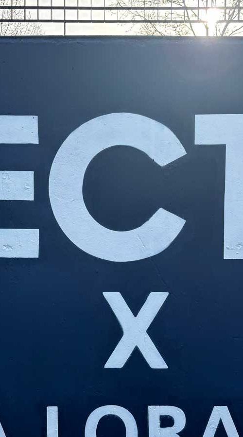 mural graffiti en parking