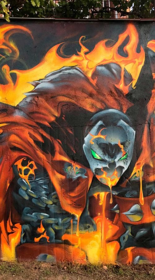 Graffiti de Spawn envuelto en llamas estilo cómic