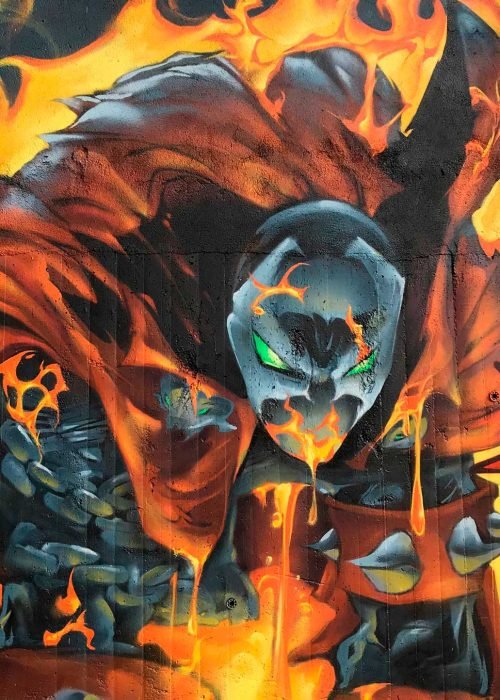 Graffiti de Spawn envuelto en llamas estilo cómic