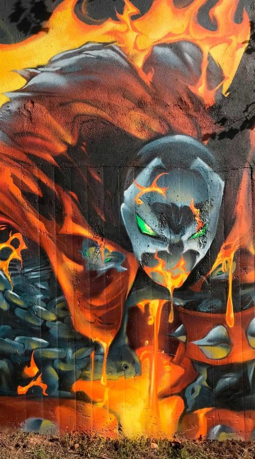 Graffiti de Spawn envuelto en llamas estilo cómic