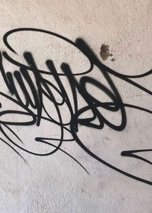 Graffiti tag personalizado con nombre en estilo libre