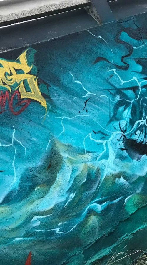 Mural realista de Lagertha y barco vikingo en tormenta