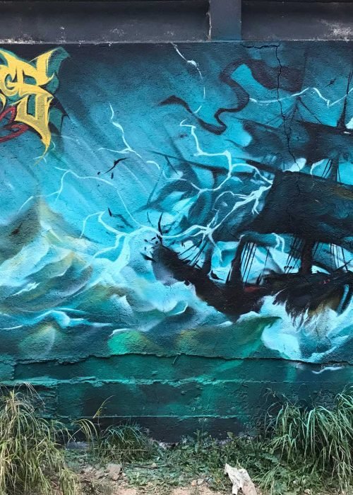 Mural realista de Lagertha y barco vikingo en tormenta