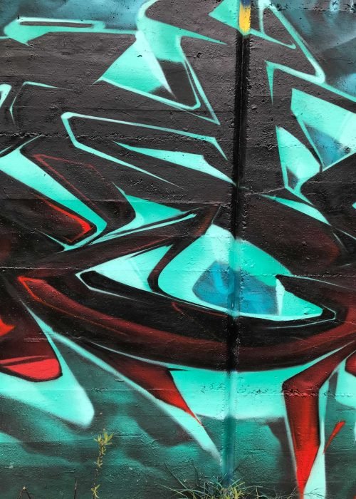 Mural realista de Lagertha y barco vikingo en tormenta