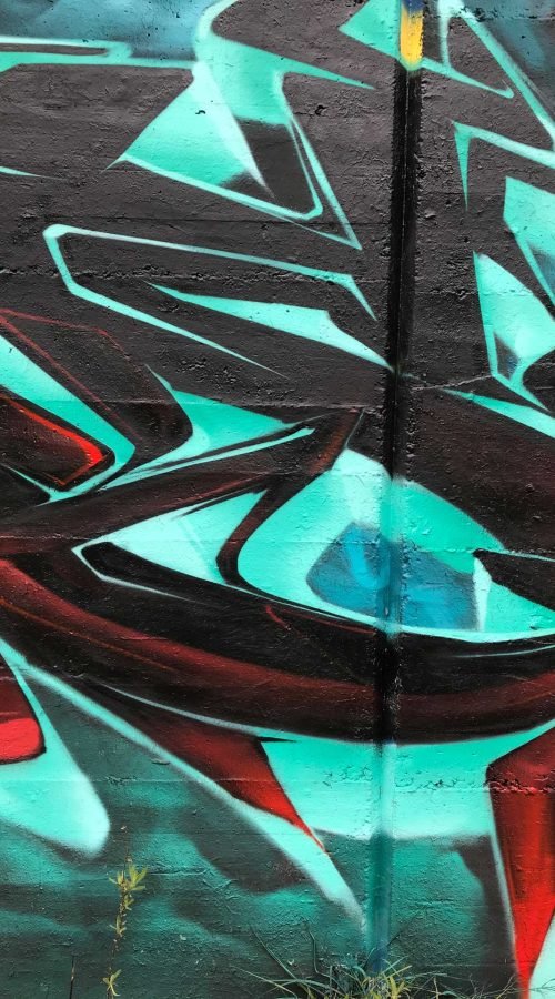 Mural realista de Lagertha y barco vikingo en tormenta