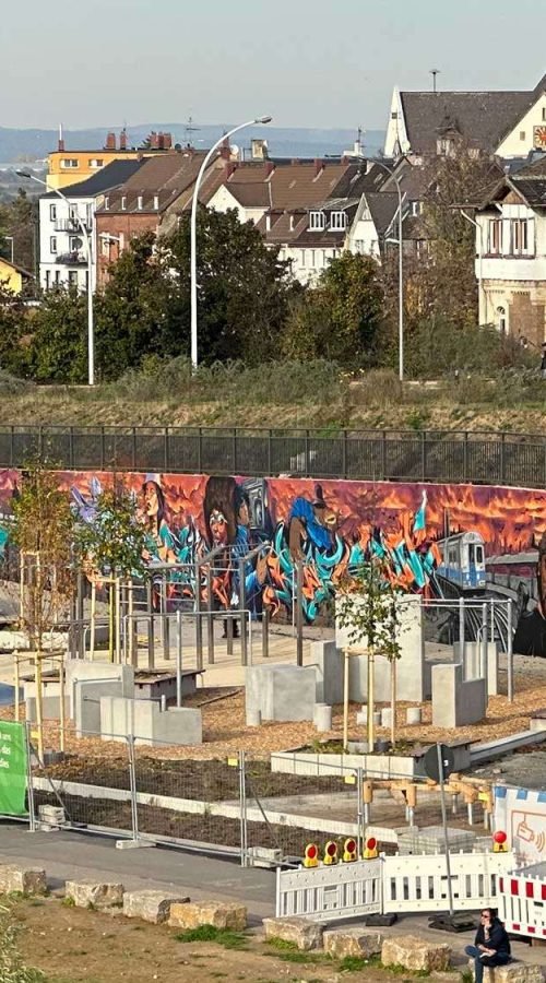 Graffiti urbano en Wiesbaden para inauguración de skatepark