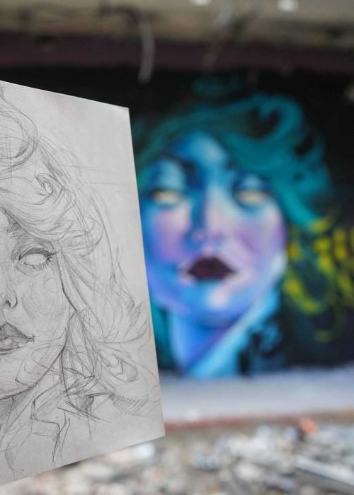 mural graffiti retrato mujer