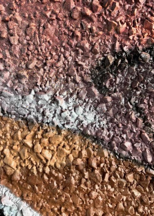 Mural urbano de samurái y dragón pintado en festival CapsAttack en París